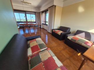 Depto 2 dormitorios con cochera - 1