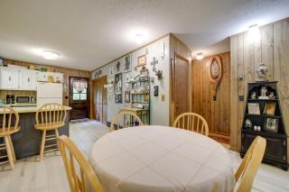 Smoky Mtn Hideaway Screened Porch and Fire Pit - 4