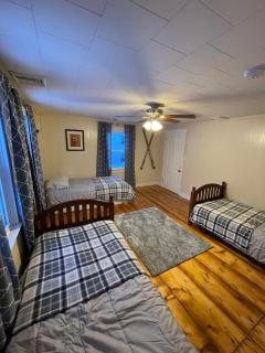 3,000 Sq Ft Historic Colonial Minutes from Okemo with Direct VAST Trail Access - 7