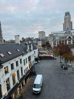 Cozy Central Apartment with Cathedral View on the 3rd floor - Anversa - 6