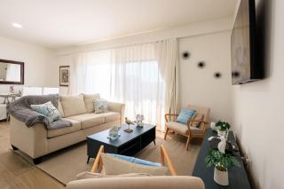 Cozy 2BD Condo, Near Beach - 3