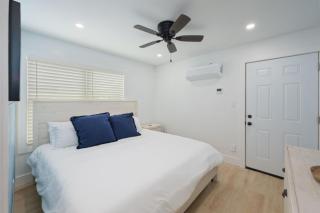 Unit E Beachwalk Pool Access Sauna Mini Golf - 1