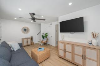 Unit A Beachwalk Pool Access Sauna Mini Golf - 4