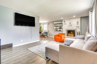 Pet Friendly Home with Foosball and Fireplace - 6