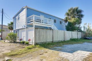 Coastal Retreat with Yard Games and Walk to Beach - 6