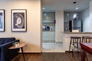 Bright 3BR Apartment with Balcony and Workspace - 7