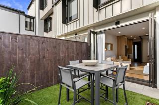 Modern Townhouse - Parking - Backyard nr Ponsonby - 9