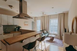 Maisonette on Duke - Downtown - 2
