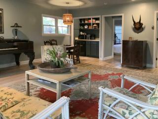 The Chaska House & Cottages - 3