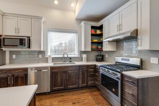 Hot Tub and Yard Temptation Stays Home in Roanoke - 3