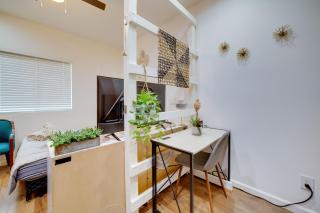 Work and Play! Studio Retreat 2 Mi to Dtwn Riverside - 1