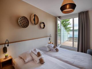 Villa on a beautiful resort with sauna and view - 1