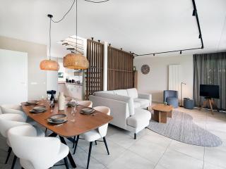 Villa on a beautiful resort with sauna and view - 7