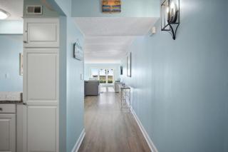 Oceanfront Villa, No Stairs, Pool, Patio, Steps to Coligny - 8