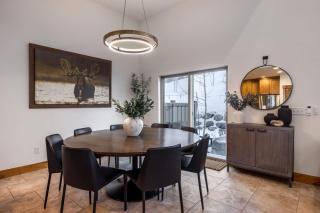 Luxury 4BD Retreat at Jordanelle, Private Hot Tub, Amazing Amenities - 4