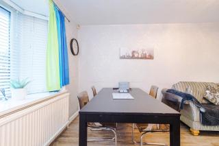 Spacious 3-Bed Home Etihad Stadium Coop Live - 5