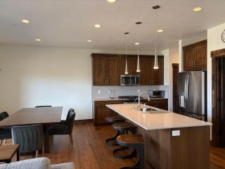 Retreat at Jordanelle 924 4BD Amazing Amenities - 8