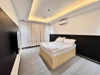 IVORY luxirious Home - 5