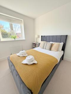 4-Bed Home for Contractors & Relocation - Sleeps 8 - 2
