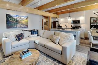 Timberline Condominiums 3 Bedroom Premier Unit B1A - 4