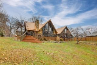 Waterfront Gem with Private Dock on Sullivan Lake! - 9