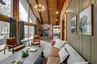 Waterfront Gem with Private Dock on Sullivan Lake! - 7