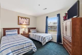 On Lake Time Taneycomo - Amazing Views - 7