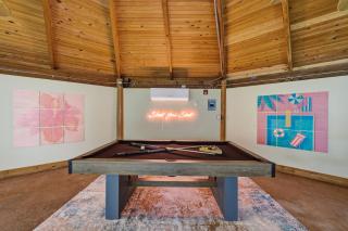 Sleeps 10 Heated Pool Spa Arcade Putt Putt - 8