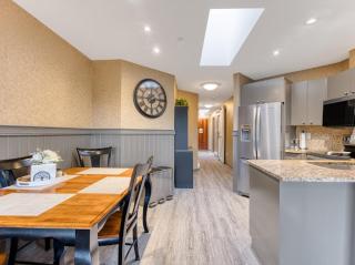 Oceanside GetAway at Pacific Shores - 4