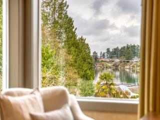 Oceanside GetAway at Pacific Shores - 7