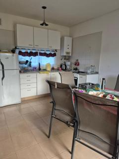 Casa con quincho, parrilla y pileta - 1