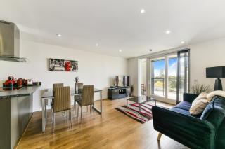 Luxury 2 bed 2 bath apartment in Canary Wharf - 0