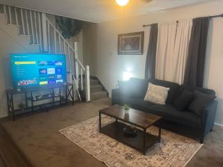 Cozy 3 4 BR Home Ideal for Family - 1