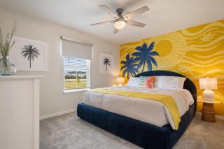New 10-bedroom Luxury Retreat, Private Pool and Spa, Near Disney and Orlando - 2