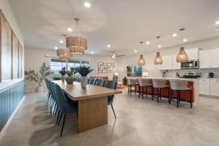 New 10-bedroom Luxury Retreat, Private Pool and Spa, Near Disney and Orlando - 7