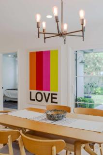 Spacious 4BR Games Workspace Outdoor Fun - 3