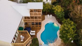 Raven by AvantStay Entertainers Dream w Pool Hot Tub Game Room 9 BRs - 9