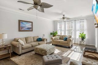 Old Canal Getaway Stay for 6 - 9