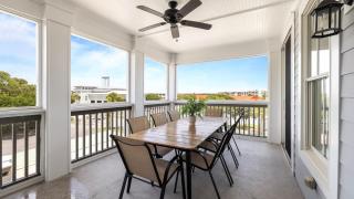 1 Block to Beach Newly Renovated 6BDR w Rooftop Views Sand Dune by AvantStay - 6