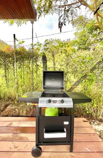 Casa Moderna en el Bosque Jacuzzi y Deck Privado - 6