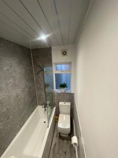 Croydon 1 bedroom Apartment - 5