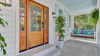 Southern Oasis by AvantStay 0.5mi Walk to the Beach Pool Patio Large Yard - 5