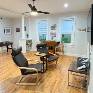 Quantico 3 BR SFH King Beds Game Room Walk to Train Station - 3