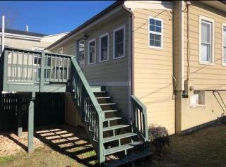 Quantico 3 BR SFH King Beds Game Room Walk to Train Station - 2