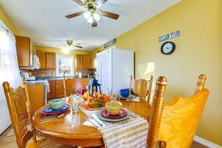2 Mi to Stockton Lake Family Home with Grill - 7