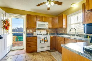 2 Mi to Stockton Lake Family Home with Grill - 2