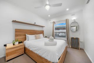 Belle Escapes - Henley Beach Retreat - 0