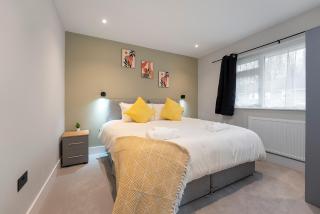 Modern High Spec Home - 0