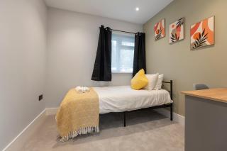 Modern High Spec Home - 1