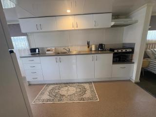 Turners Beach Holiday Cabin - 1